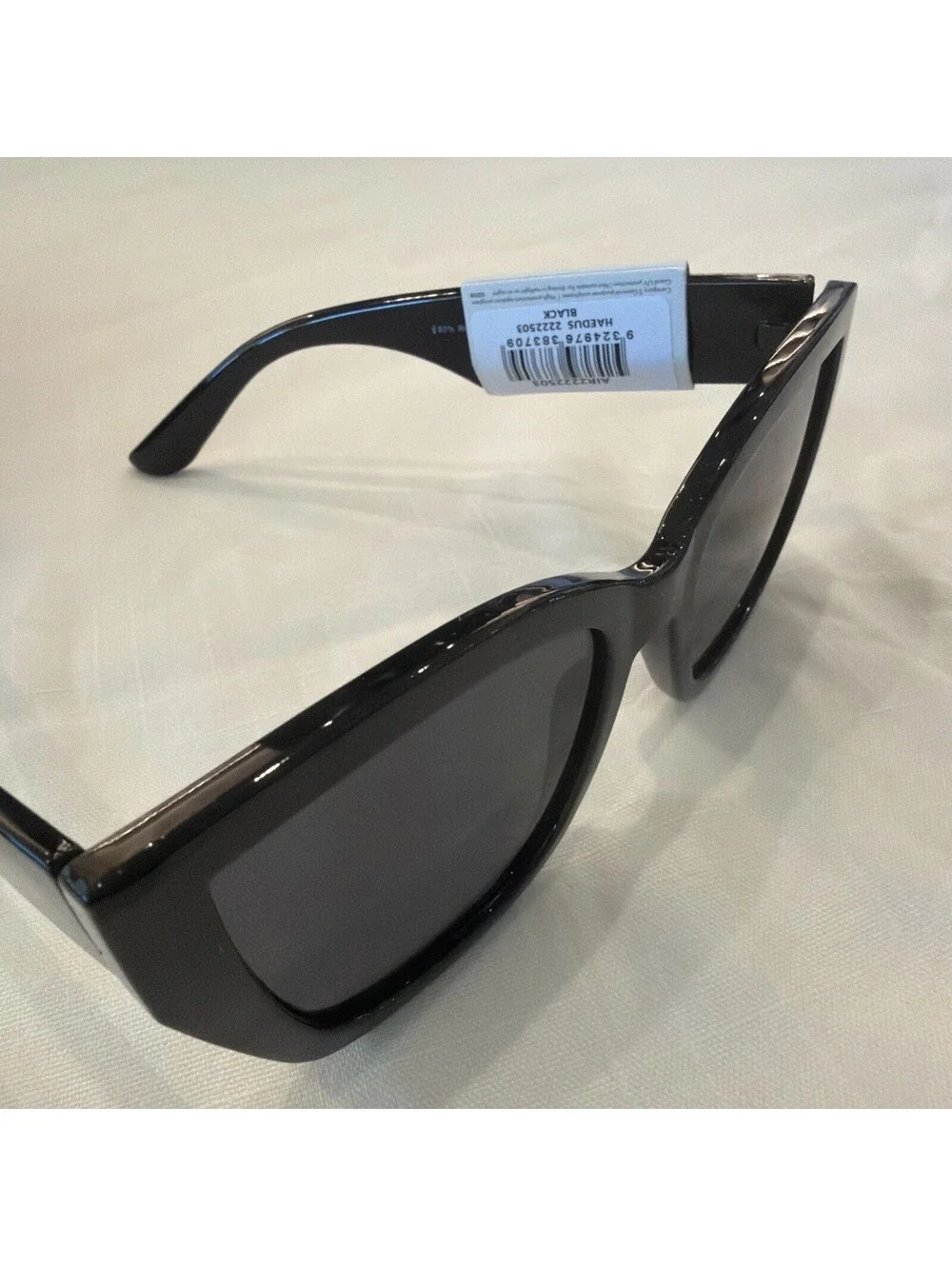 Aire Hadeus Black Sunglasses